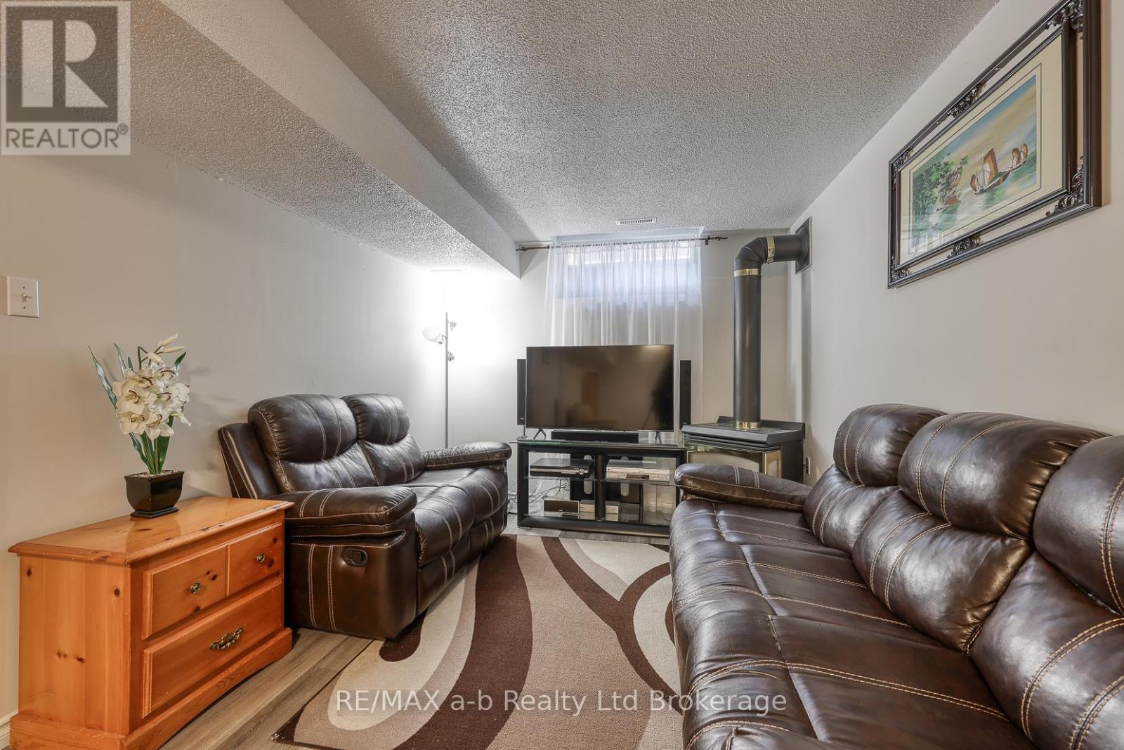 94 D'aubigny Road, Brantford, Ontario  N3T 6J4 - Photo 12 - X12825728