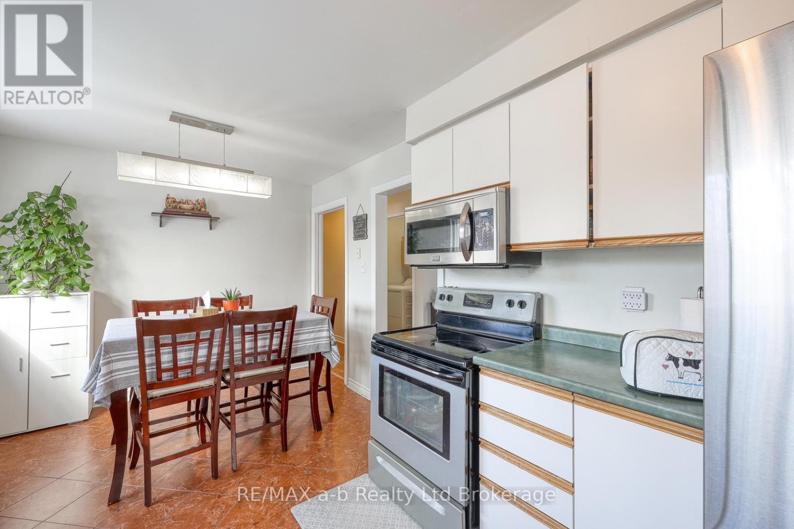 94 D'aubigny Road, Brantford, Ontario  N3T 6J4 - Photo 19 - X12825728