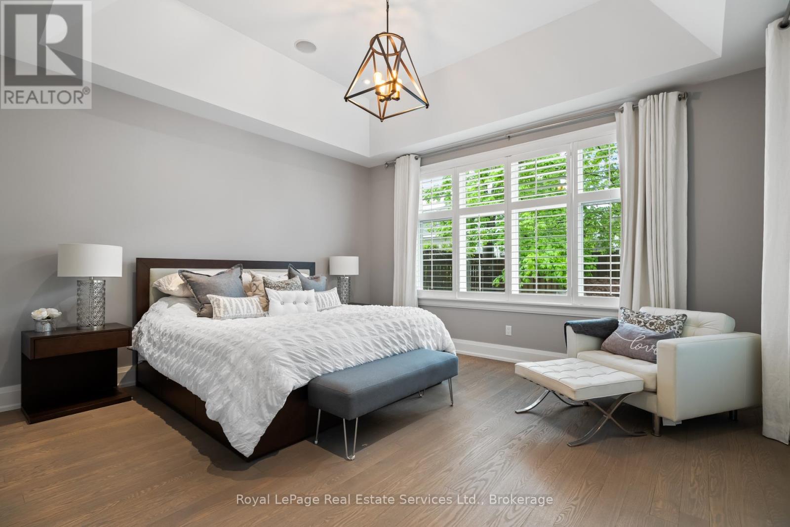 231 Cherryhill Road, Oakville, Ontario  L6L 3E3 - Photo 18 - W12825754