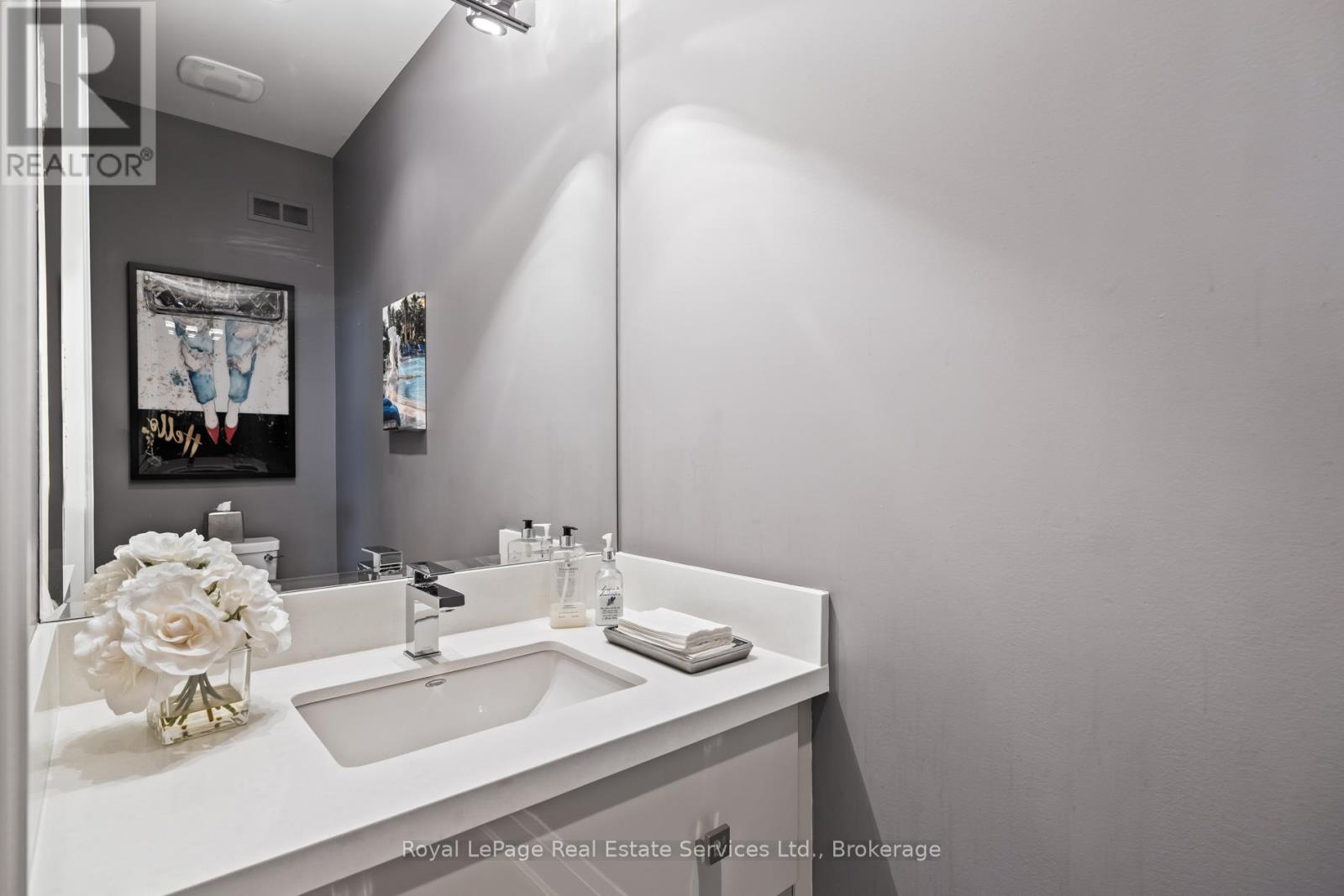 231 Cherryhill Road, Oakville, Ontario  L6L 3E3 - Photo 24 - W12825754