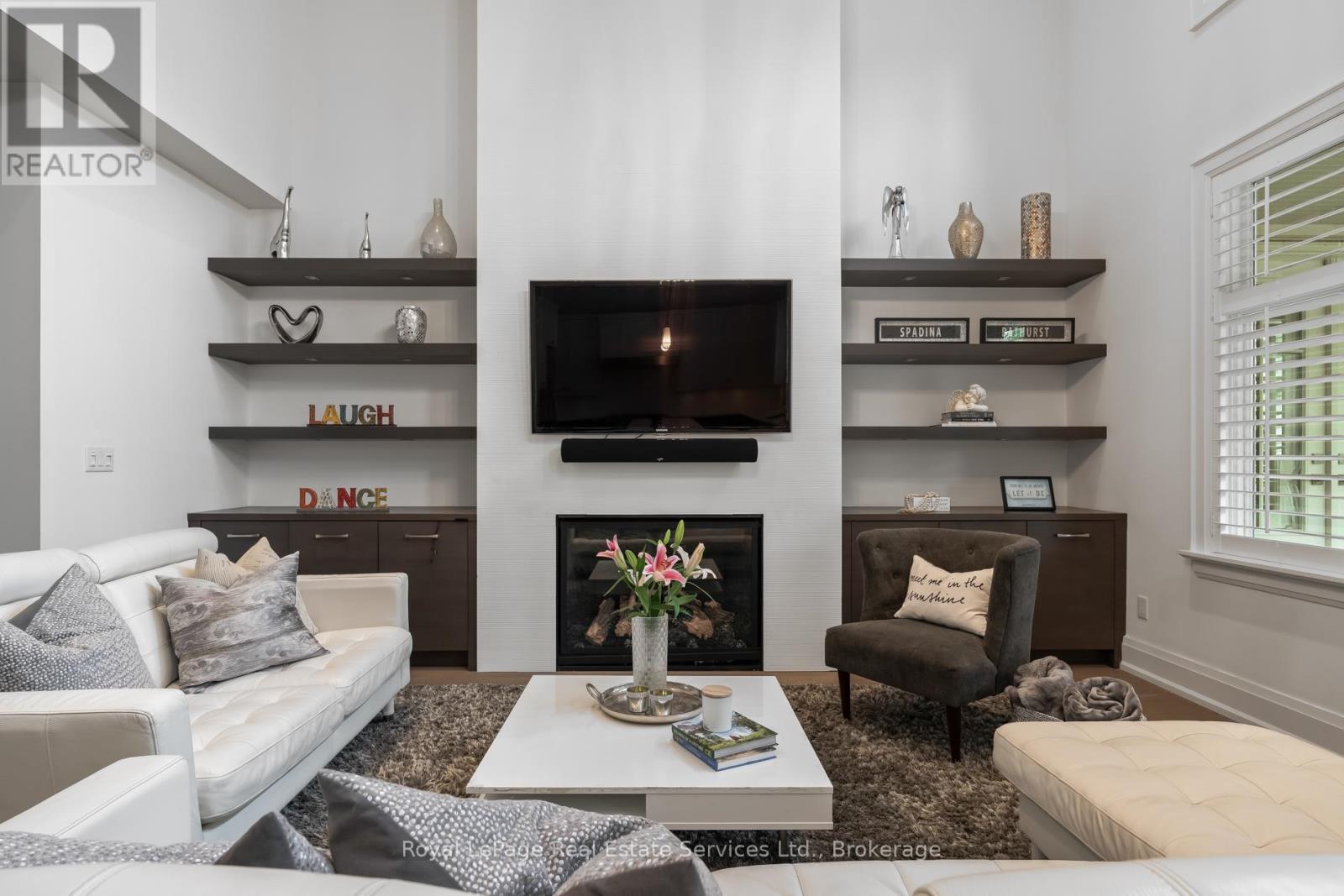 231 Cherryhill Road, Oakville, Ontario  L6L 3E3 - Photo 9 - W12825754