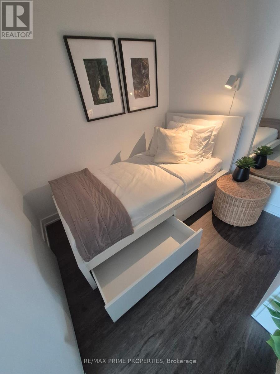 3215 - 88 Queen Street E, Toronto, Ontario  M5C 0B6 - Photo 5 - C12825286