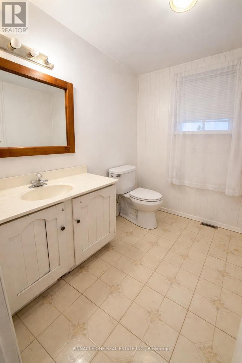 230 Northminster Court N, Oshawa, Ontario  L1G 7M6 - Photo 7 - E12784678