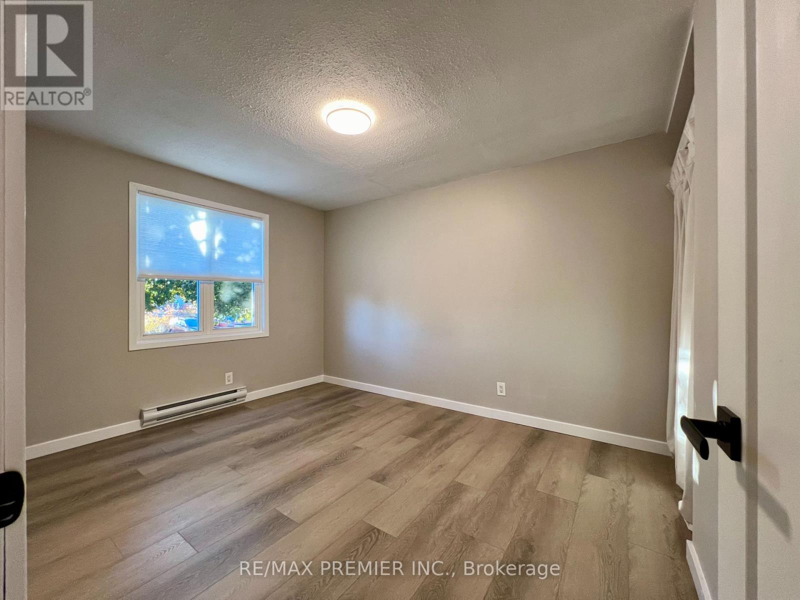 210 - 25 College Street E, Belleville, Ontario  K8P 2E3 - Photo 14 - X12823898