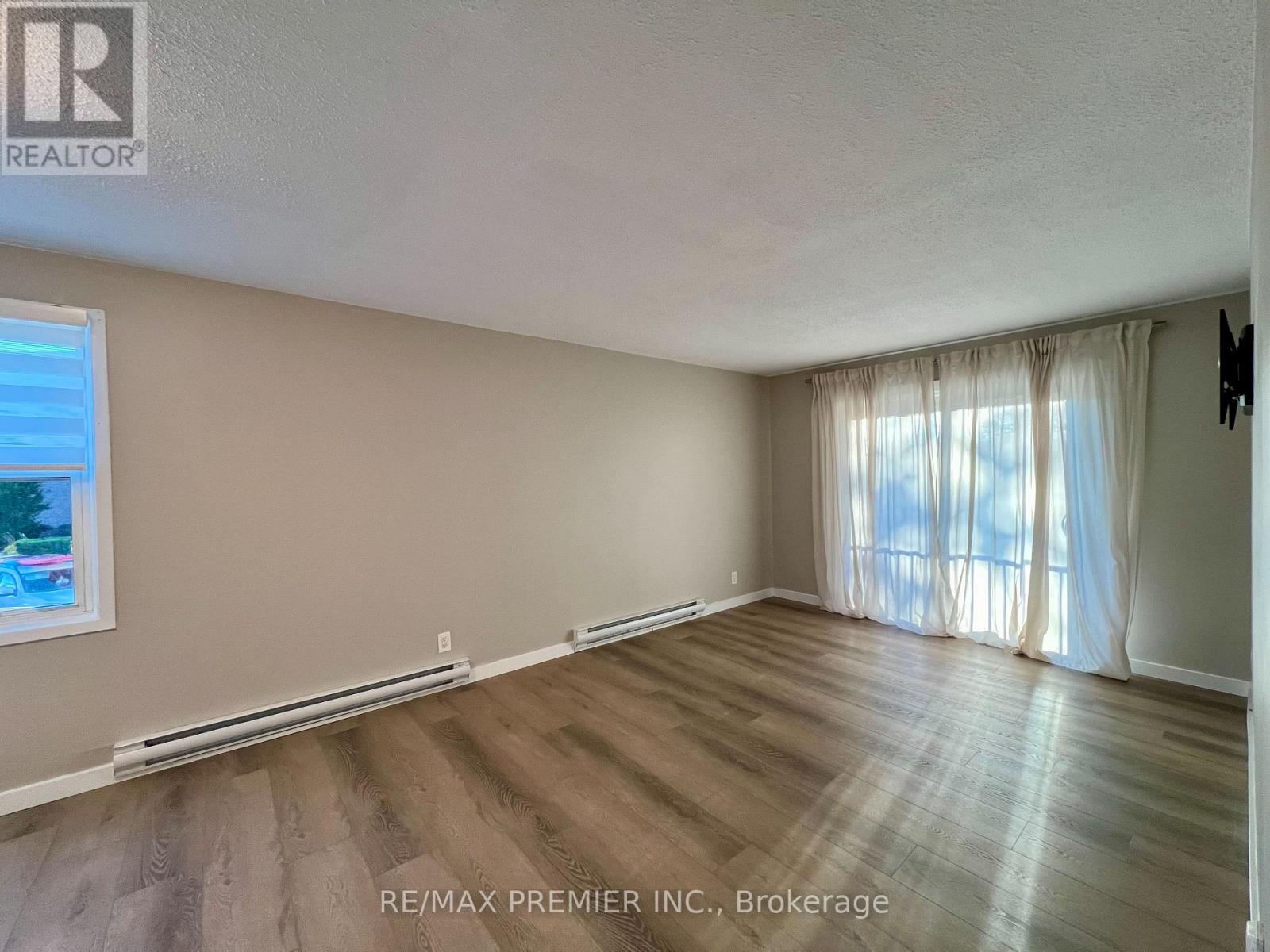 210 - 25 College Street E, Belleville, Ontario  K8P 2E3 - Photo 10 - X12823898