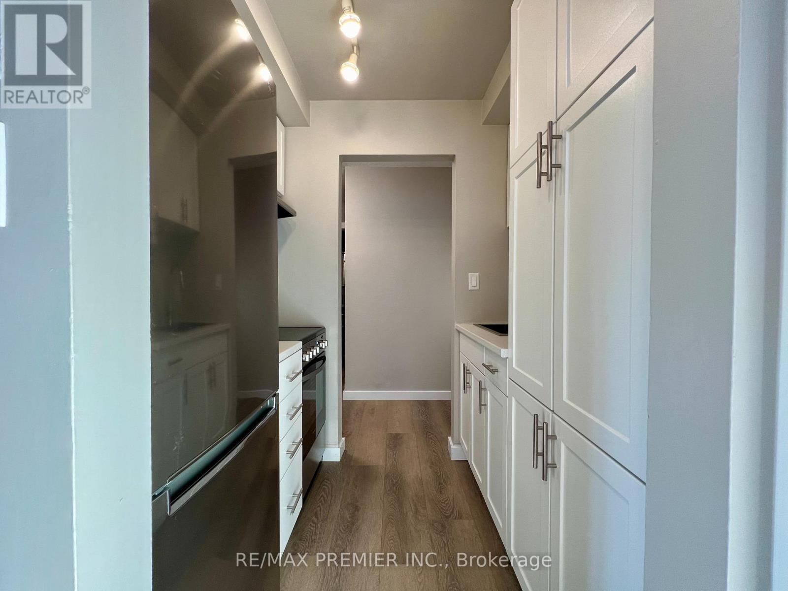 210 - 25 College Street E, Belleville, Ontario  K8P 2E3 - Photo 22 - X12823898