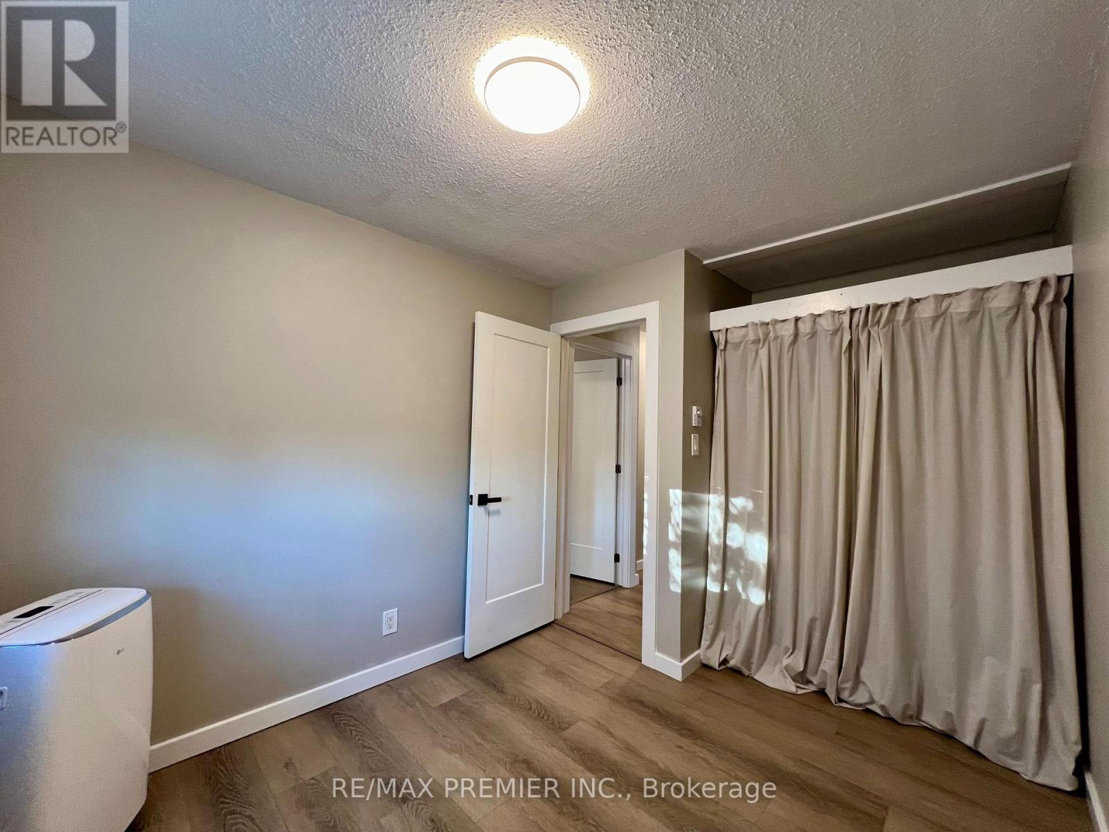 210 - 25 College Street E, Belleville, Ontario  K8P 2E3 - Photo 17 - X12823898