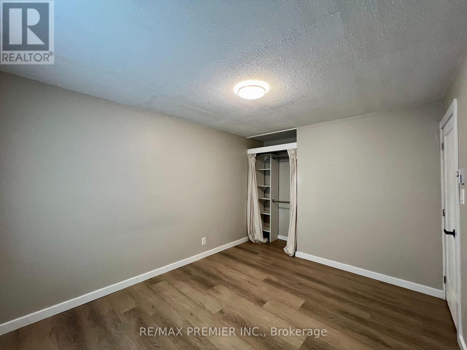 210 - 25 College Street E, Belleville, Ontario  K8P 2E3 - Photo 15 - X12823898