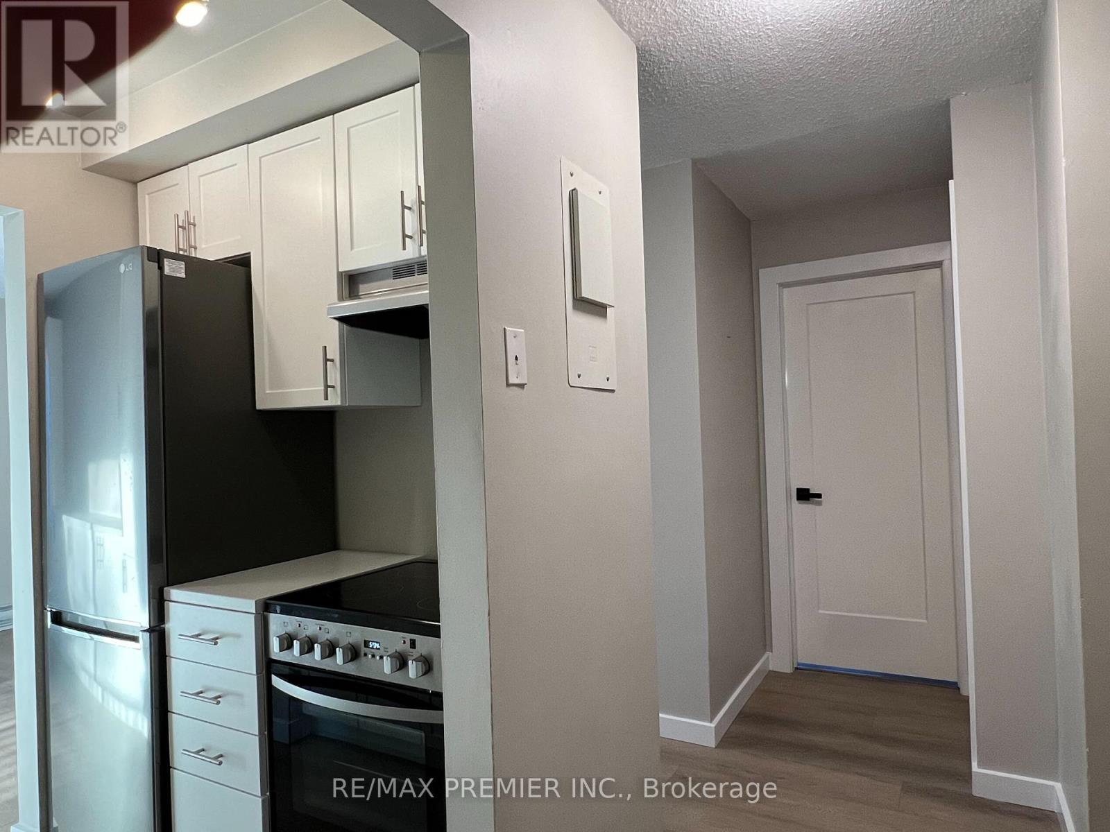 210 - 25 College Street E, Belleville, Ontario  K8P 2E3 - Photo 4 - X12823898