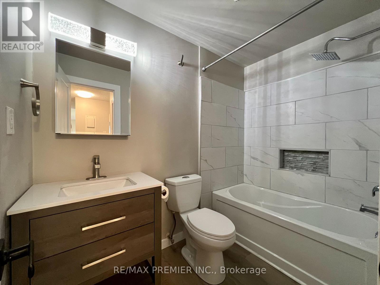 210 - 25 College Street E, Belleville, Ontario  K8P 2E3 - Photo 24 - X12823898