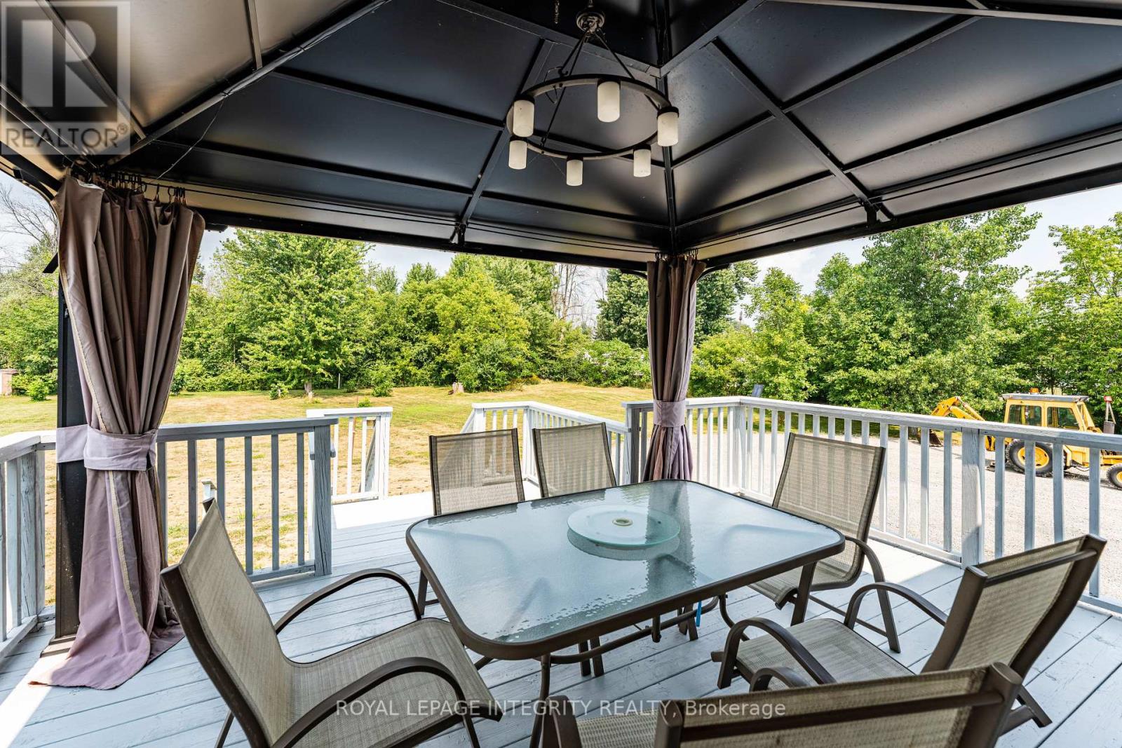 14977 Country Rd 2 Road, South Stormont, Ontario  K0C 1M0 - Photo 25 - X12825714