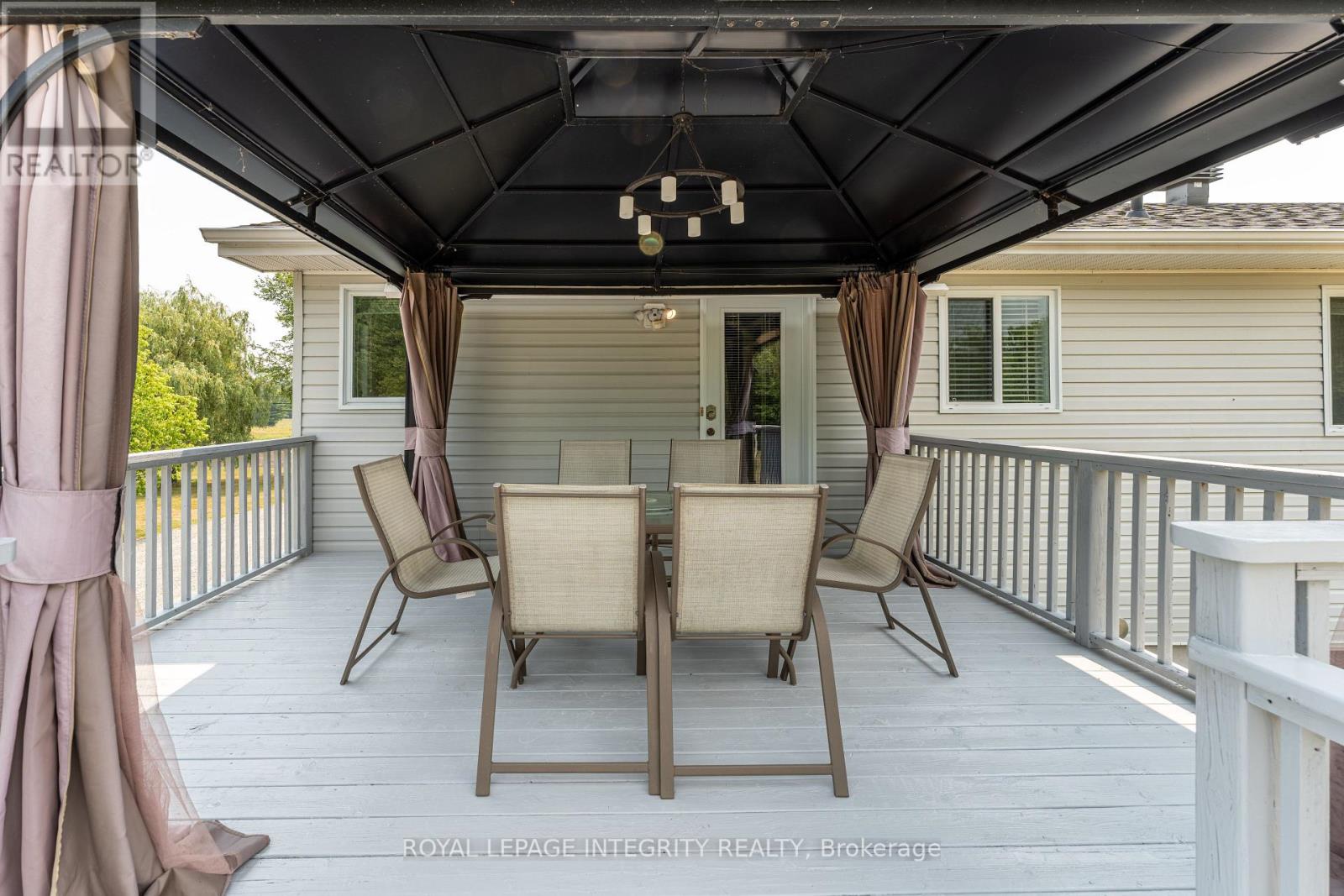 14977 Country Rd 2 Road, South Stormont, Ontario  K0C 1M0 - Photo 26 - X12825714