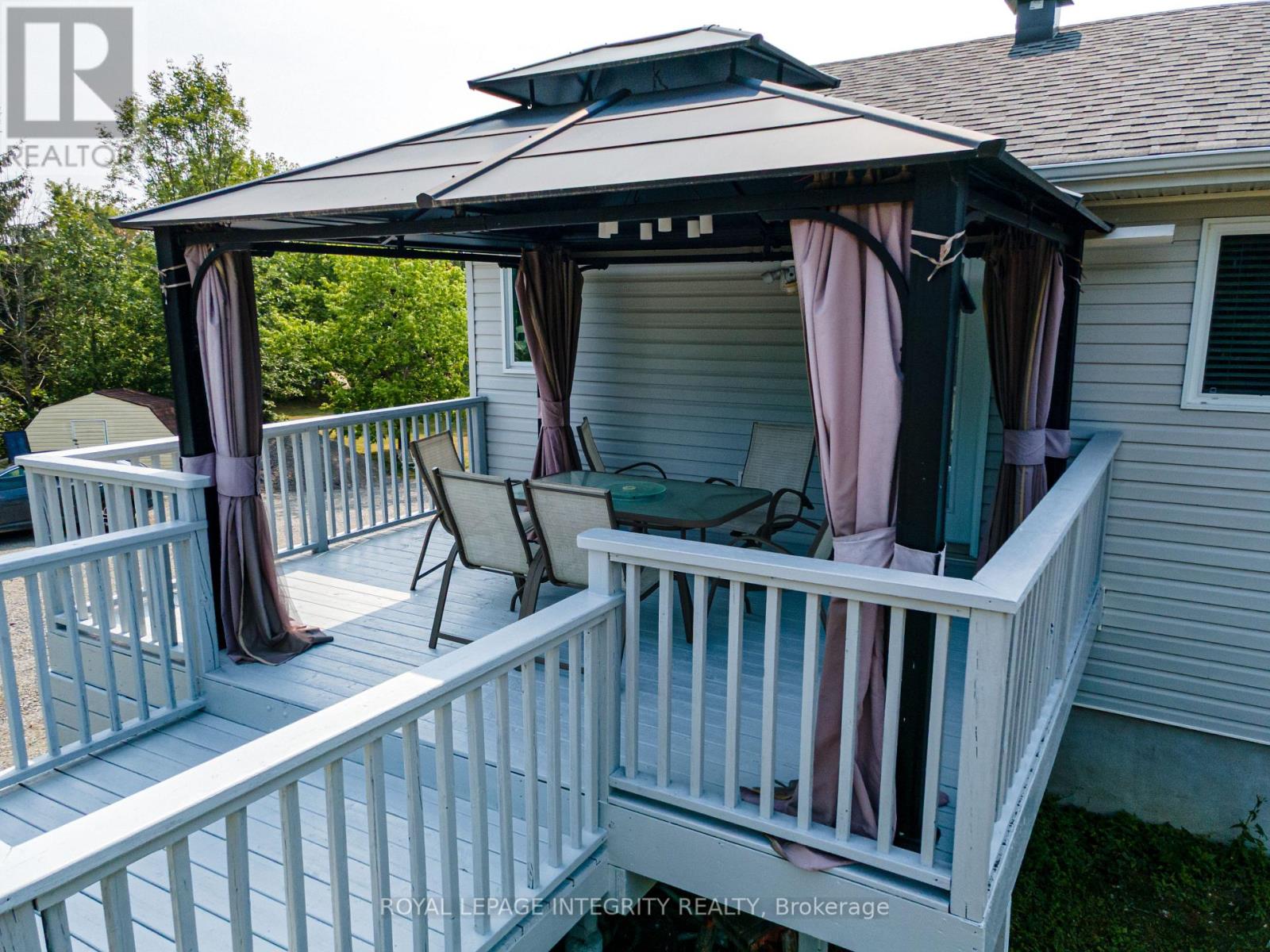 14977 Country Rd 2 Road, South Stormont, Ontario  K0C 1M0 - Photo 27 - X12825714