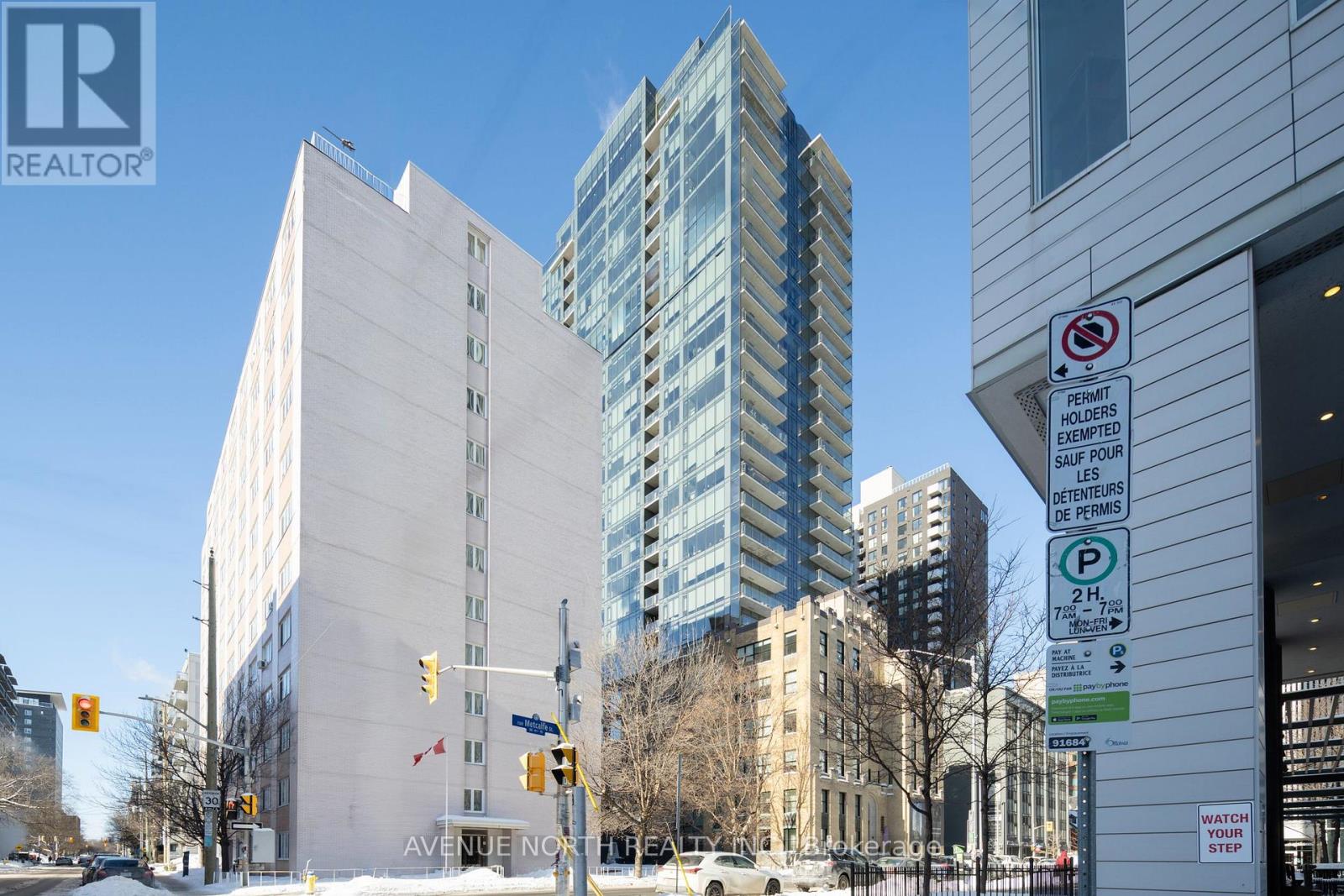 2510 - 180 Metcalfe Street, Ottawa, Ontario  K2P 1P5 - Photo 2 - X12825690