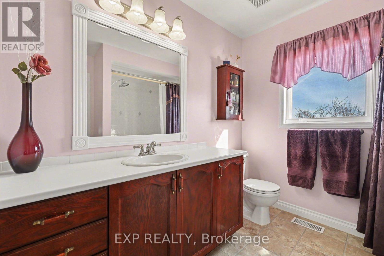 176 Windhurst Drive, Ottawa, Ontario  K2G 6J4 - Photo 22 - X12825780