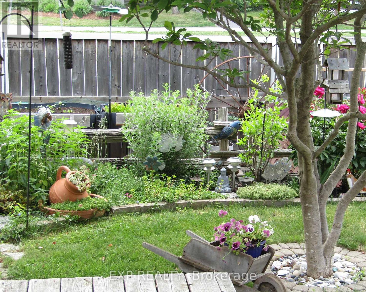 176 Windhurst Drive, Ottawa, Ontario  K2G 6J4 - Photo 33 - X12825780