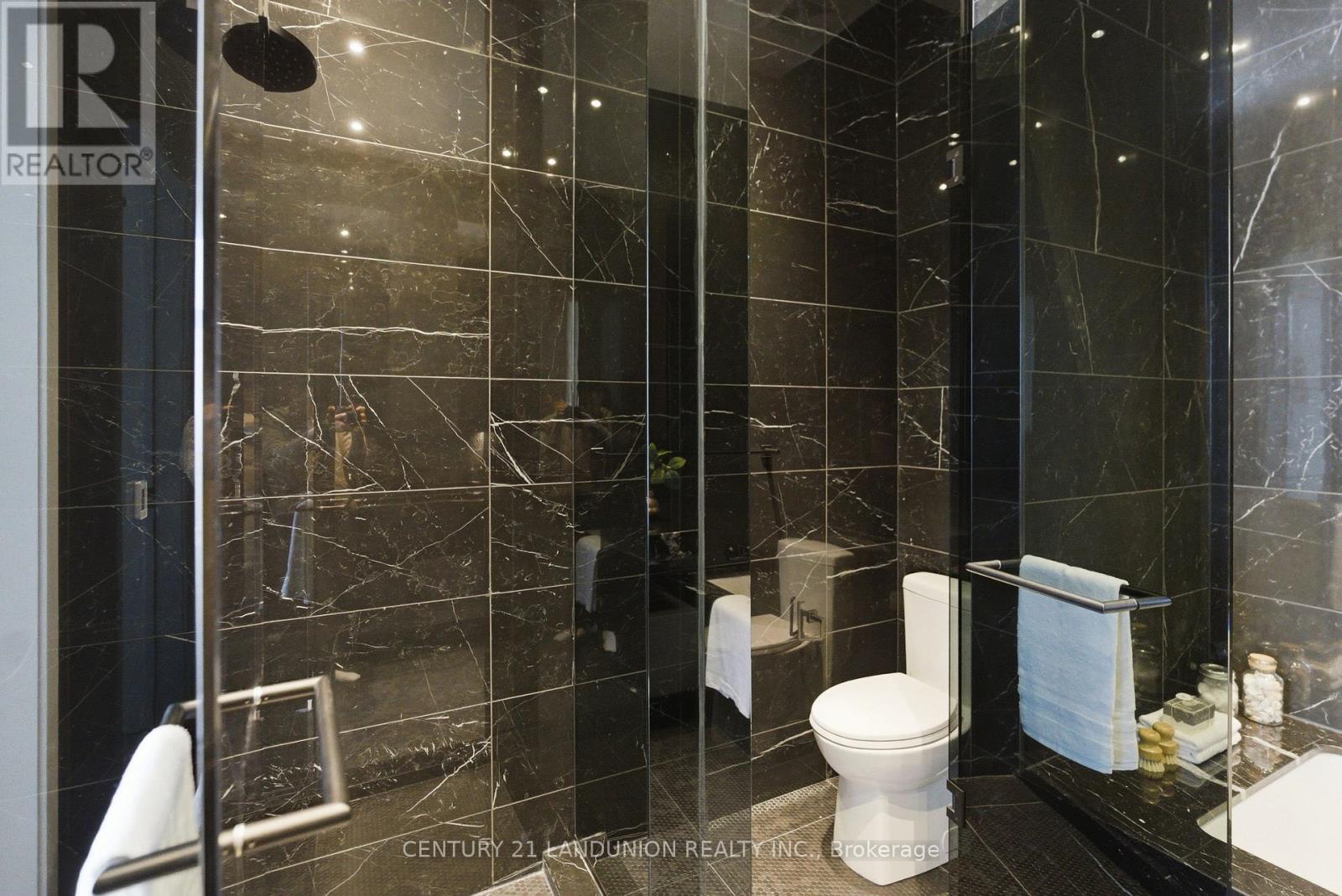 Ph1 - 11 Yorkville Avenue, Toronto, Ontario  M4W 0B7 - Photo 12 - C12825730