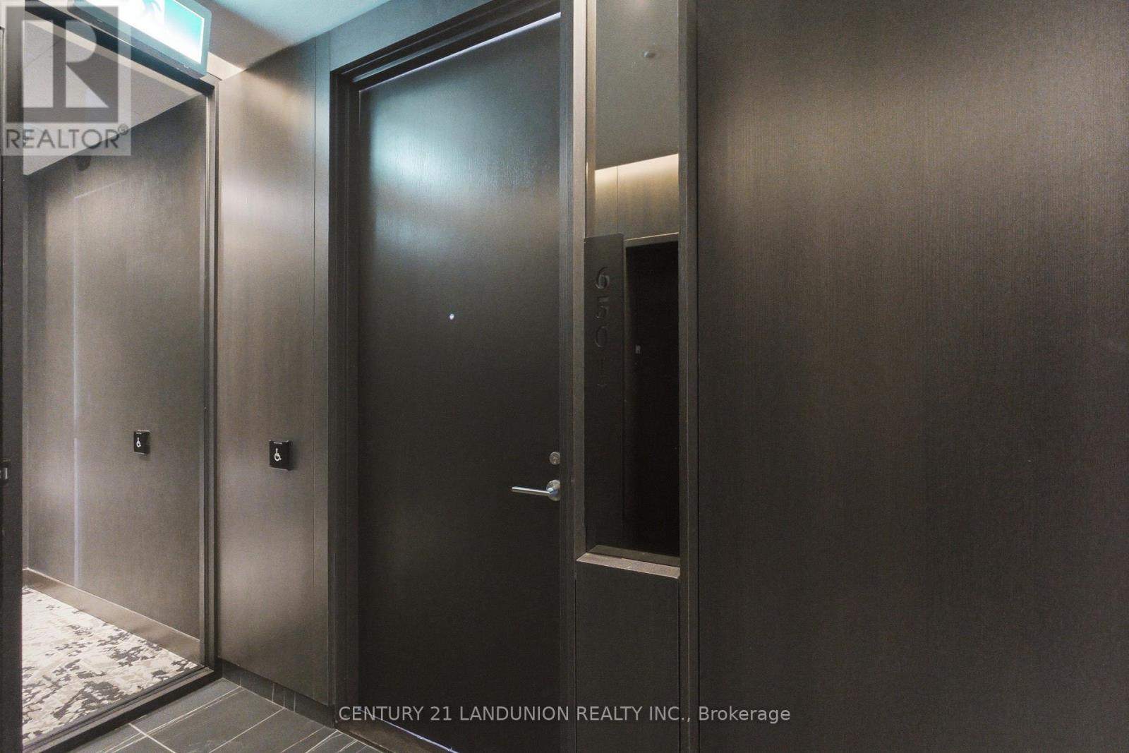 Ph1 - 11 Yorkville Avenue, Toronto, Ontario  M4W 0B7 - Photo 2 - C12825730