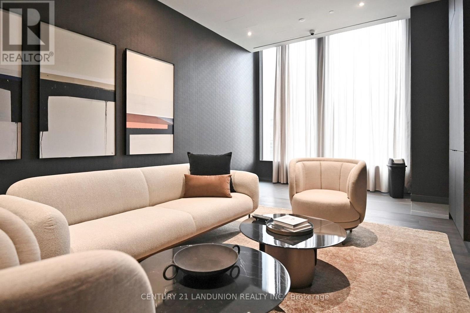 Ph1 - 11 Yorkville Avenue, Toronto, Ontario  M4W 0B7 - Photo 29 - C12825730