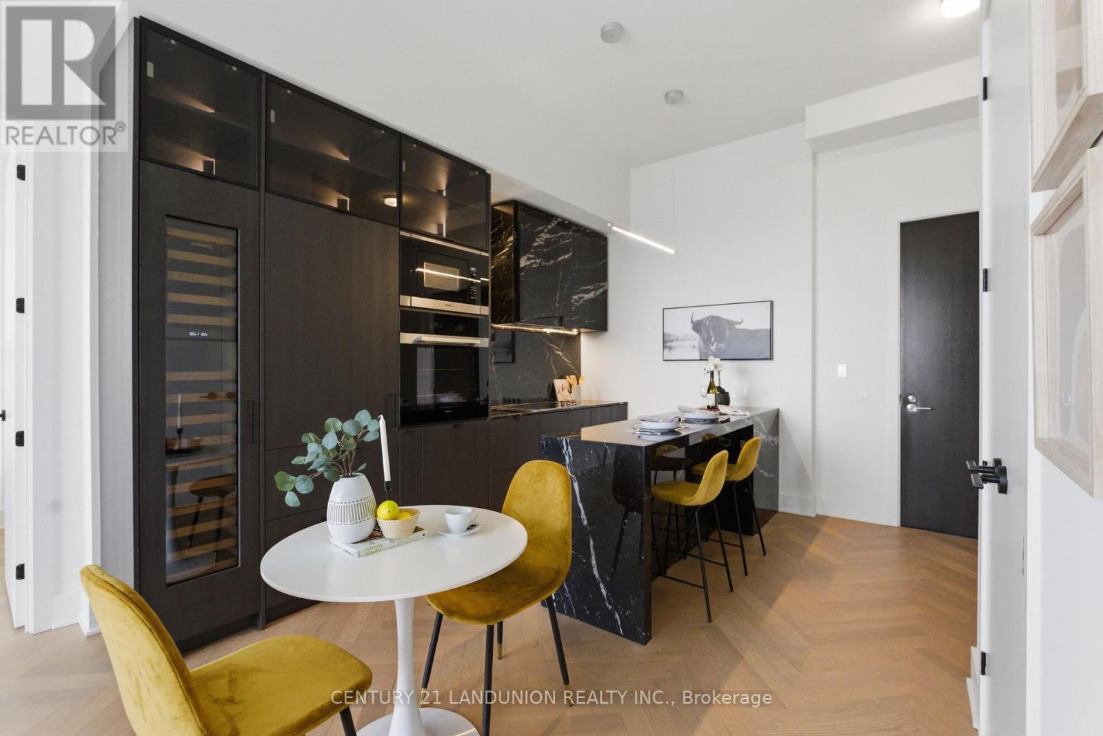 Ph1 - 11 Yorkville Avenue, Toronto, Ontario  M4W 0B7 - Photo 4 - C12825730