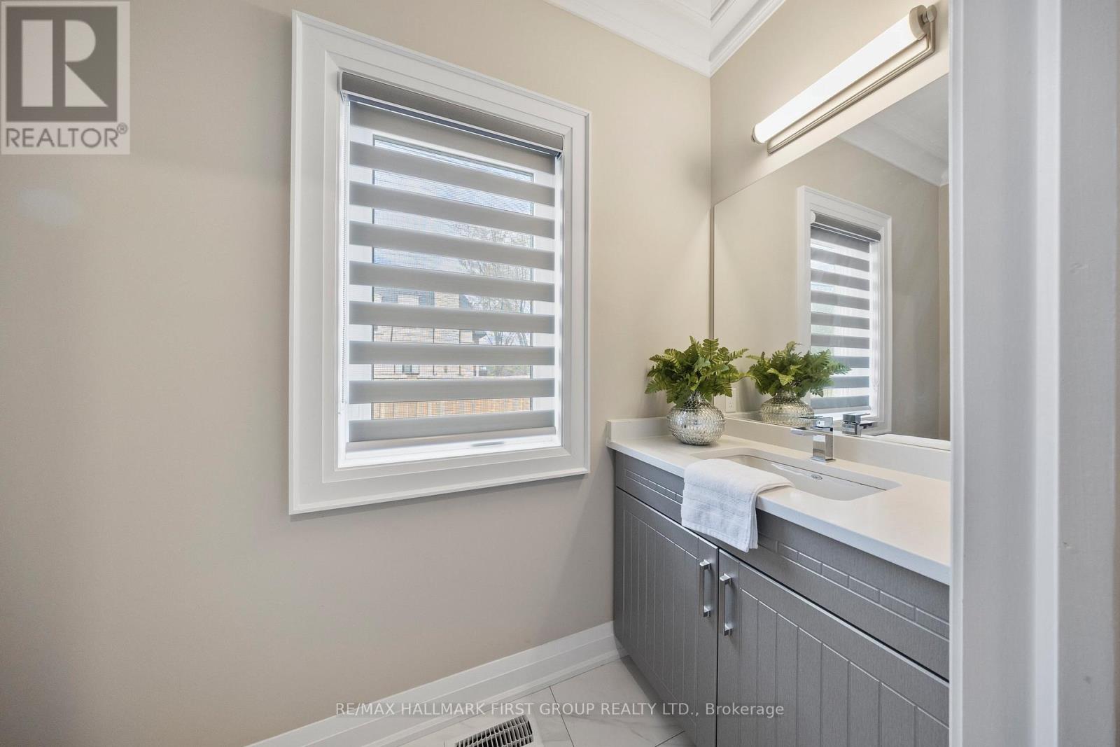 732 Hillview Crescent, Pickering, Ontario  L1W 2R8 - Photo 3 - E12825698