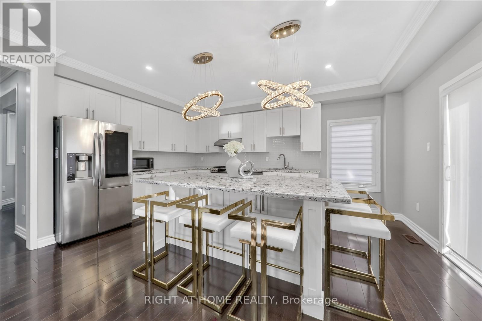 63 Henry Smith Avenue, Clarington, Ontario L1C 0W1 - Photo 11 - E12825700