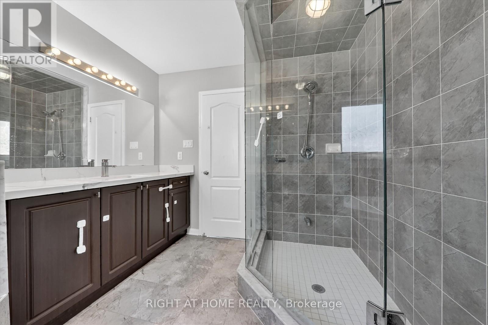 63 Henry Smith Avenue, Clarington, Ontario L1C 0W1 - Photo 23 - E12825700