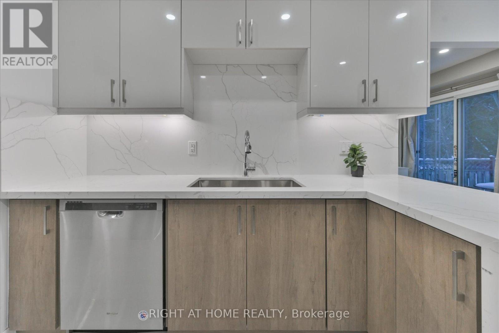 39 Devondale Street, Clarington, Ontario  L1E 1S3 - Photo 12 - E12825710