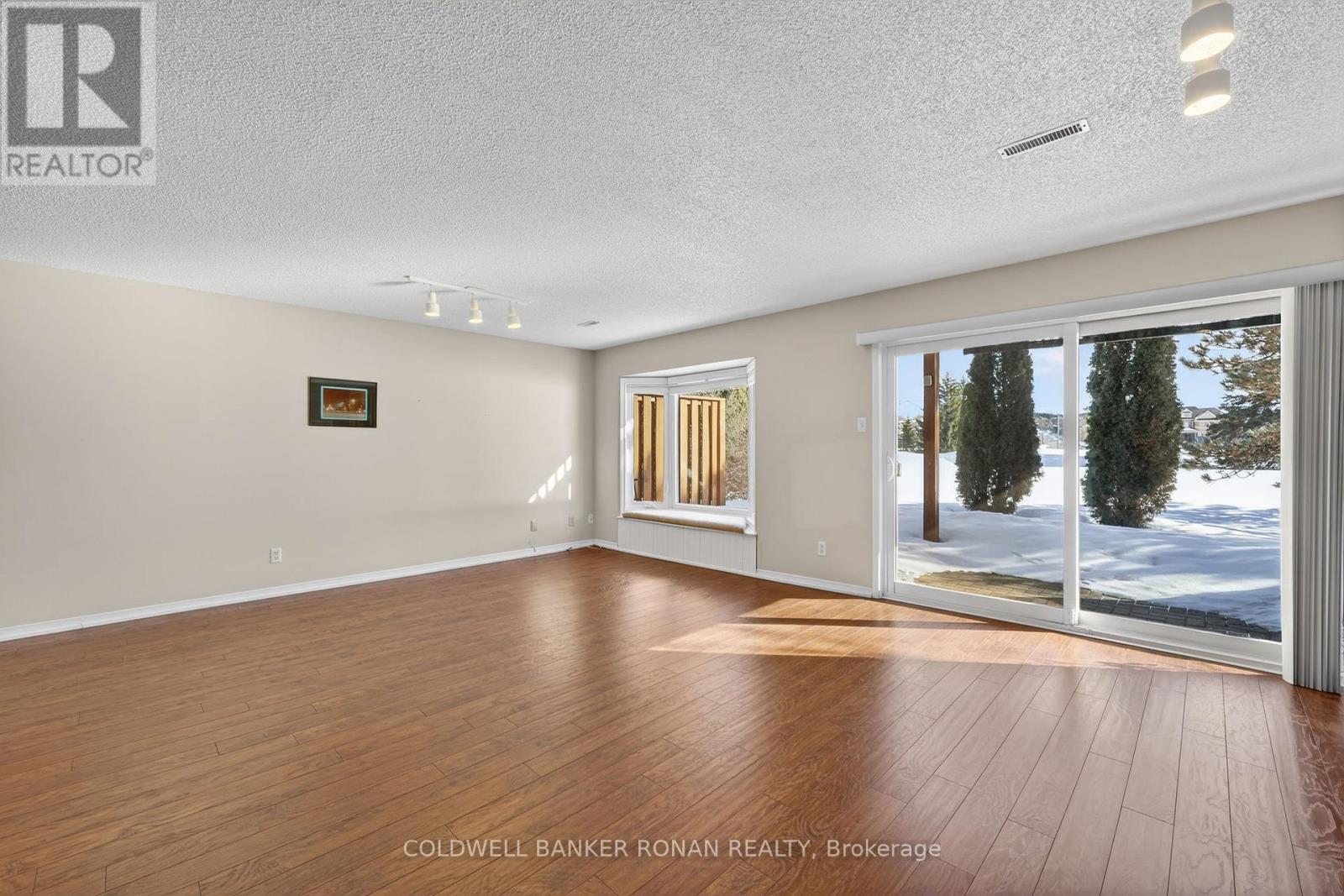 148 Green Briar Road, New Tecumseth, Ontario  L9R 1S2 - Photo 28 - N12825752