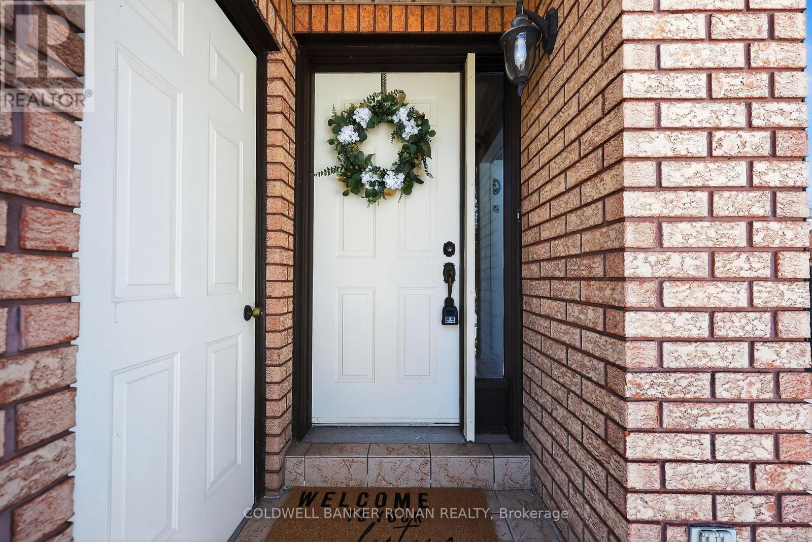 148 Green Briar Road, New Tecumseth, Ontario  L9R 1S2 - Photo 3 - N12825752