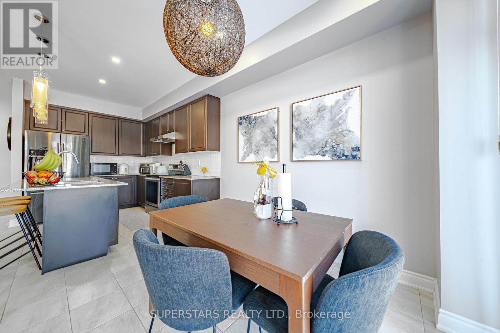 30 Festival Court, East Gwillimbury, Ontario  L9N 0N8 - Photo 10 - N12825790