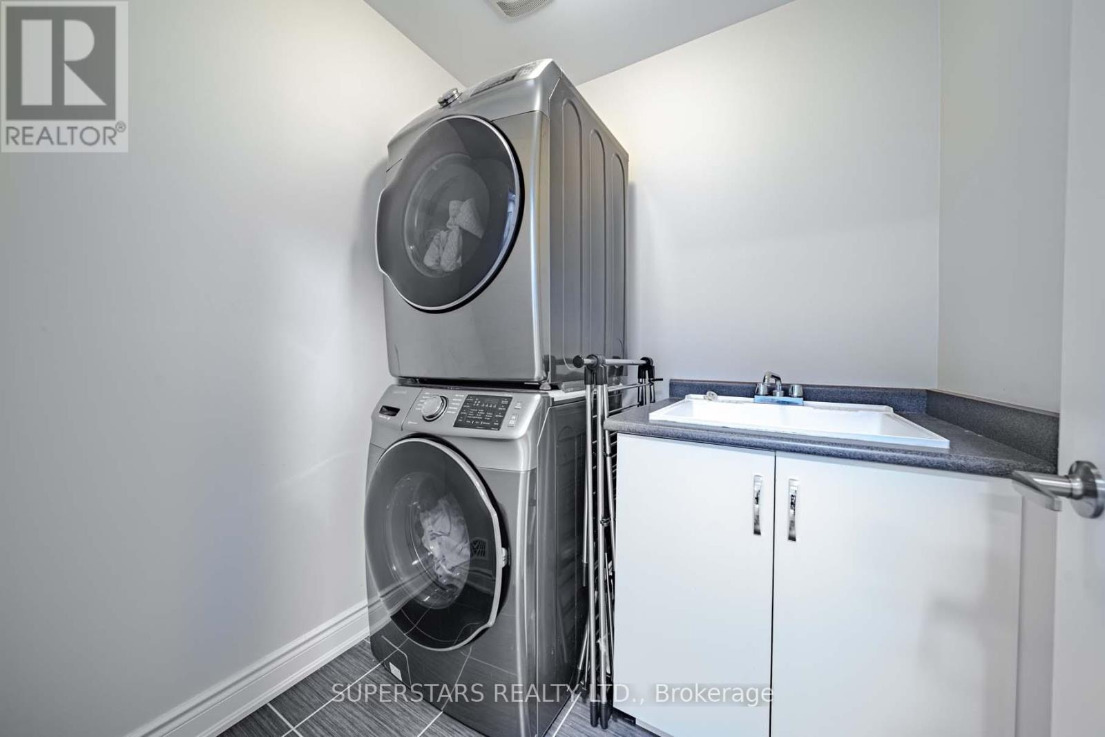 30 Festival Court, East Gwillimbury, Ontario  L9N 0N8 - Photo 25 - N12825790