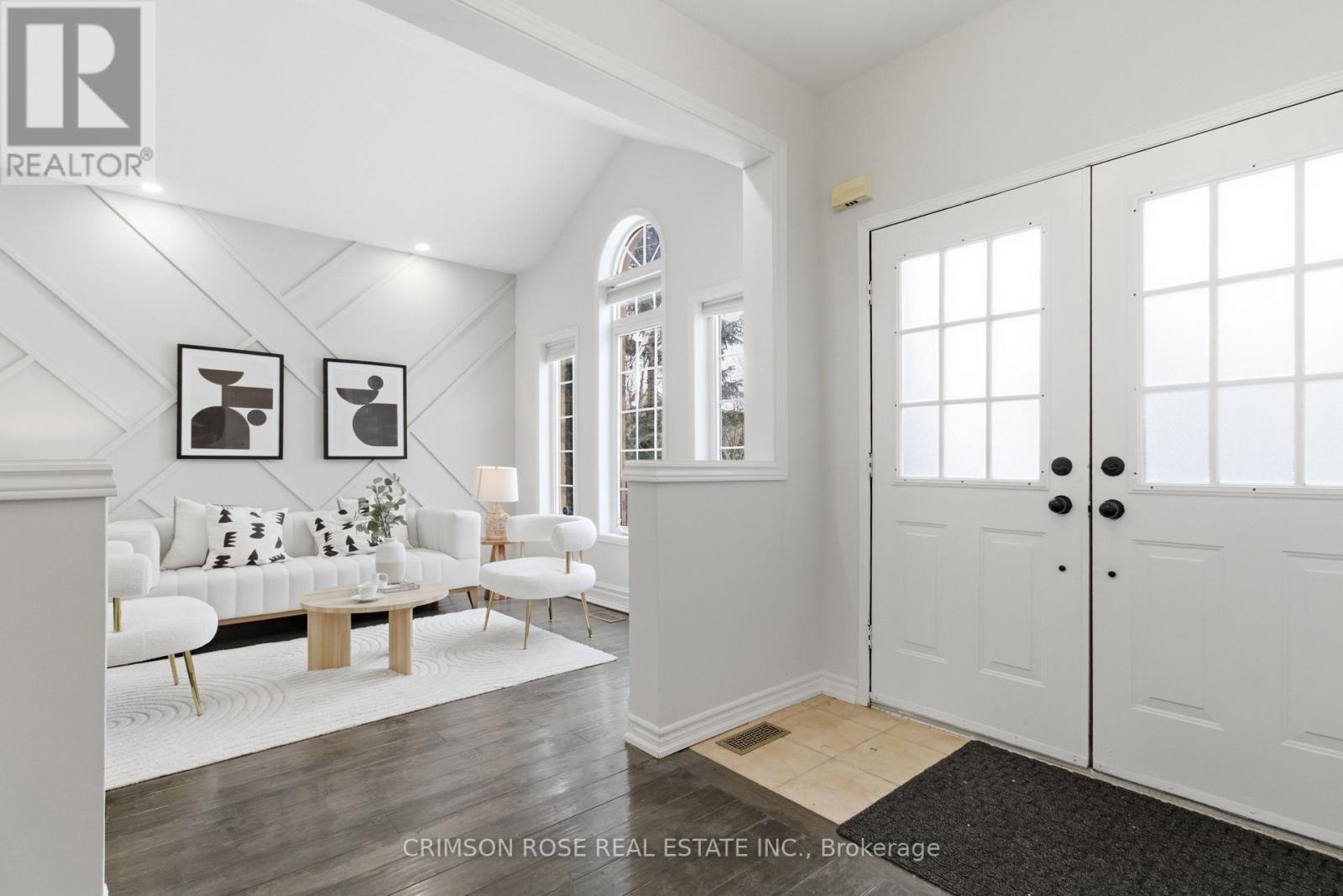 2355 Woodridge Way, Oakville, Ontario  L6H 6S3 - Photo 4 - W12825682