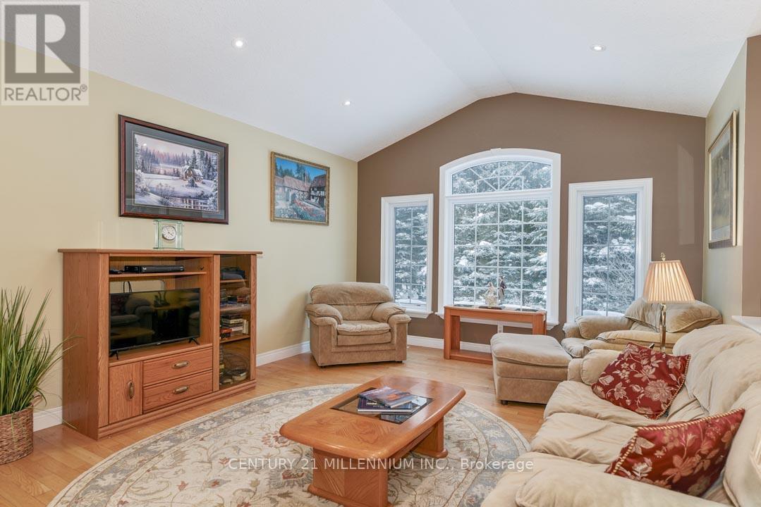 19976 Kennedy Road, Caledon, Ontario  L7K 1Y3 - Photo 15 - W12825694