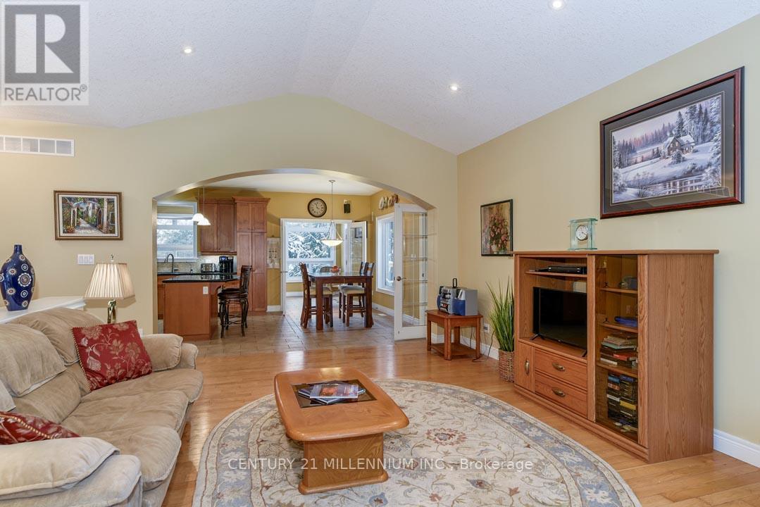 19976 Kennedy Road, Caledon, Ontario  L7K 1Y3 - Photo 16 - W12825694