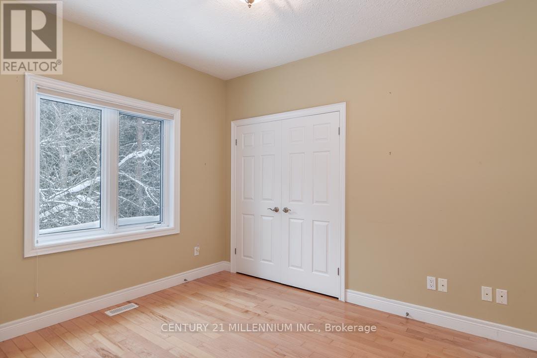 19976 Kennedy Road, Caledon, Ontario  L7K 1Y3 - Photo 31 - W12825694