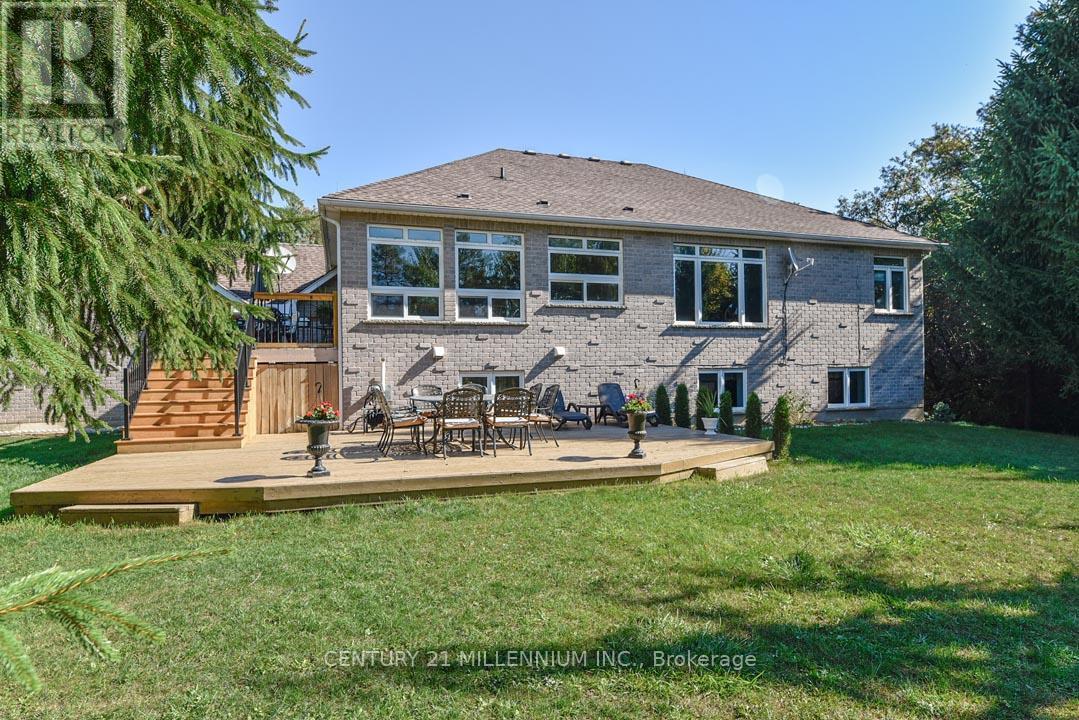 19976 Kennedy Road, Caledon, Ontario  L7K 1Y3 - Photo 5 - W12825694