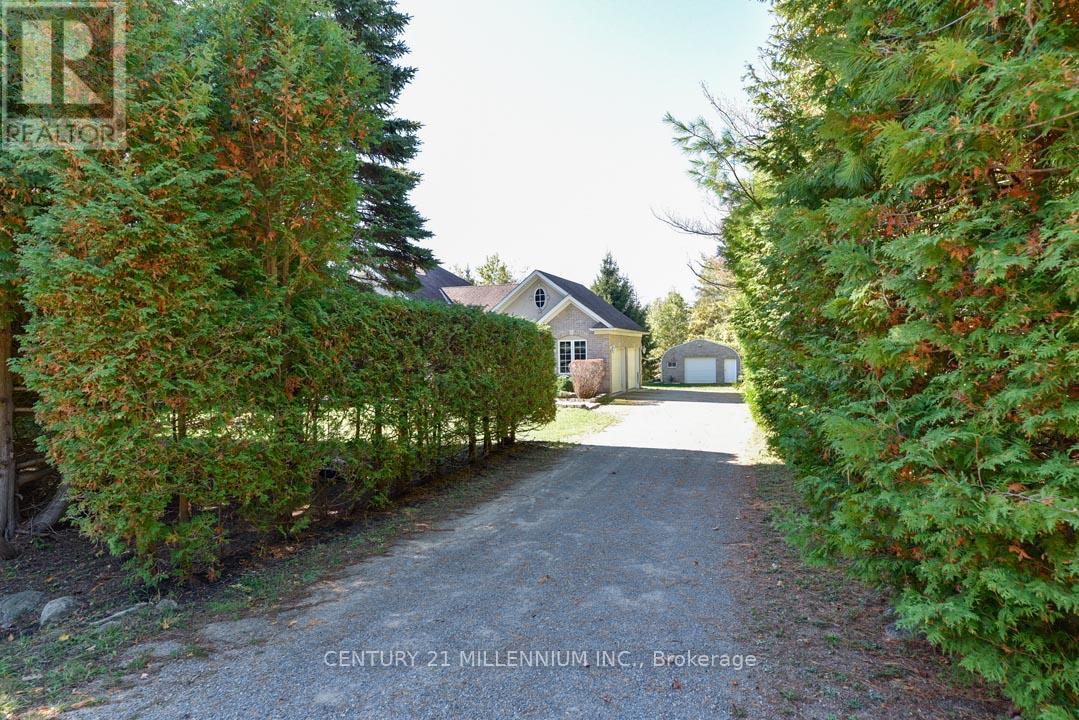 19976 Kennedy Road, Caledon, Ontario  L7K 1Y3 - Photo 6 - W12825694