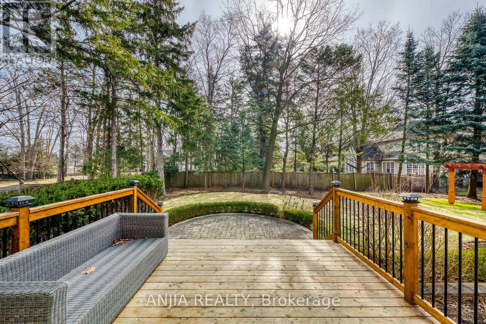 376 Lakeshore Road W, Oakville, Ontario  L6K 1G1 - Photo 27 - W12825696