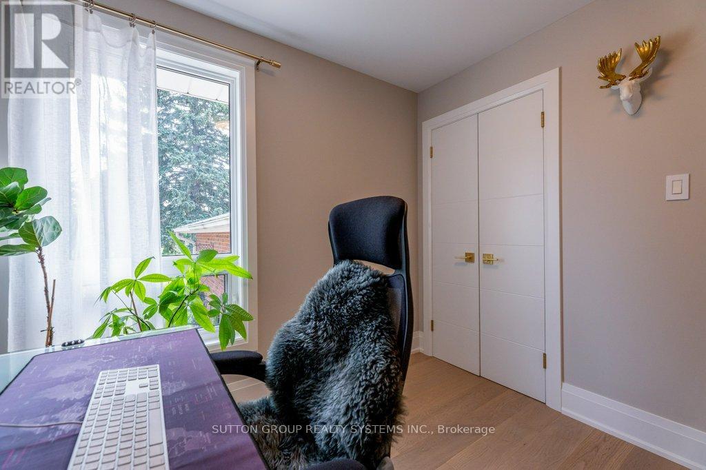 1264 Landfair Crescent, Oakville, Ontario  L6H 2N3 - Photo 28 - W12825742