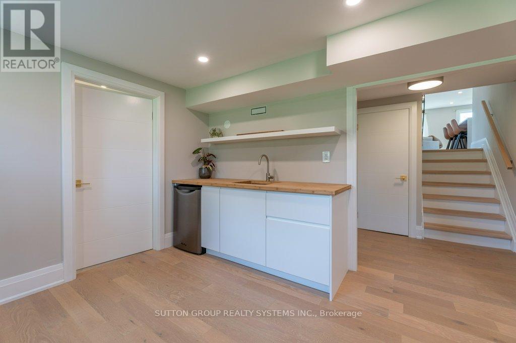 1264 Landfair Crescent, Oakville, Ontario  L6H 2N3 - Photo 34 - W12825742