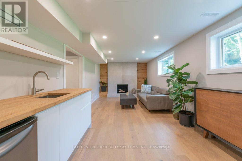 1264 Landfair Crescent, Oakville, Ontario  L6H 2N3 - Photo 35 - W12825742