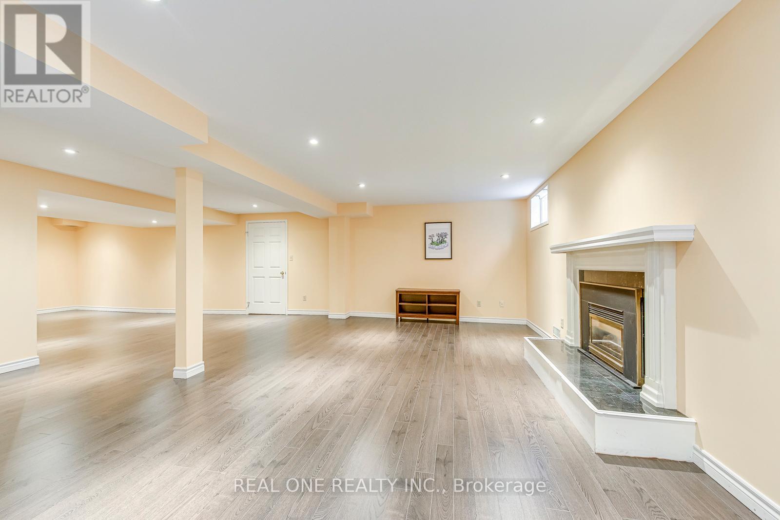 1237 Woodview Drive, Oakville, Ontario  L6M 2M5 - Photo 42 - W12825768