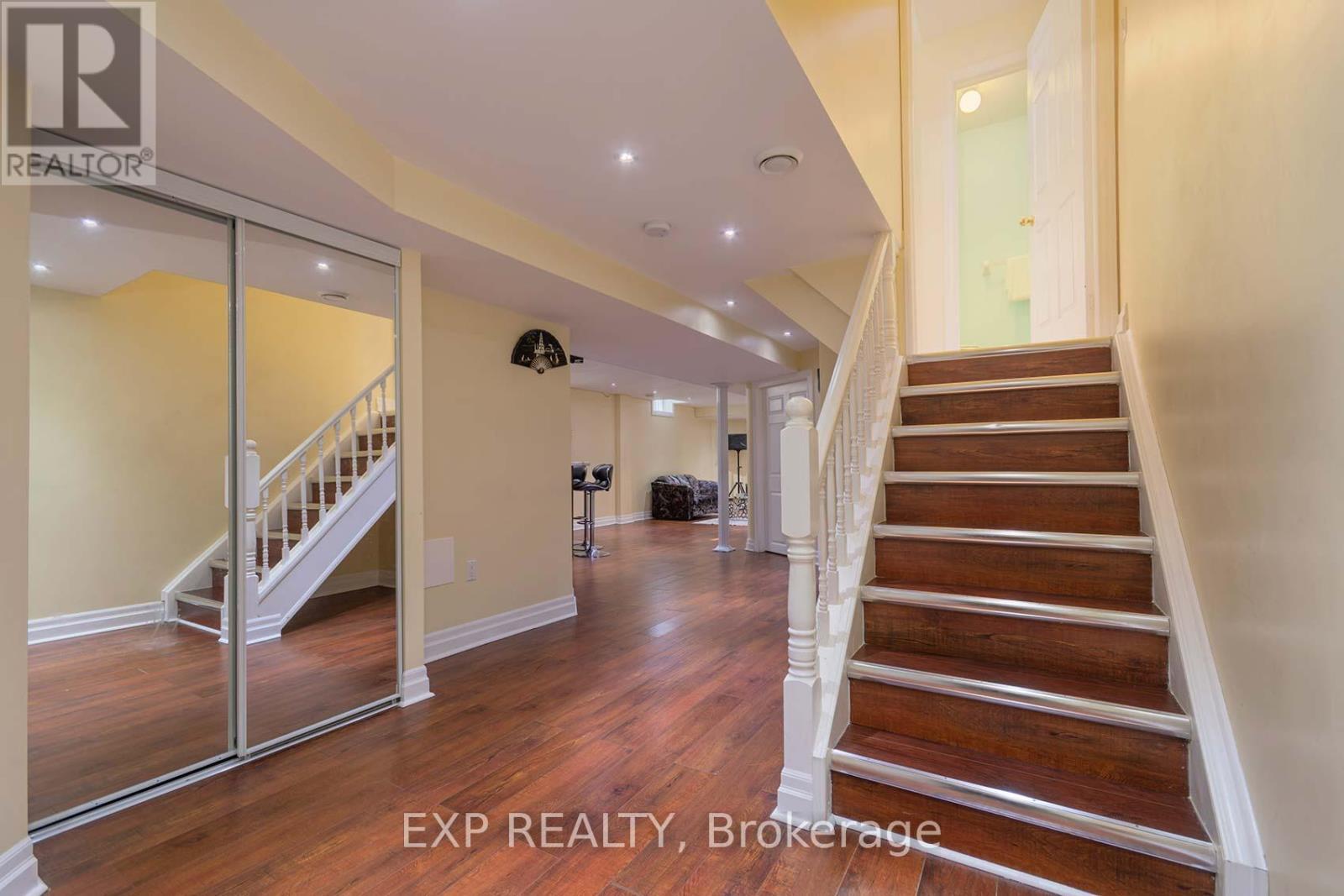 5869 Yachtsman Cross, Mississauga, Ontario  L5M 6P1 - Photo 26 - W12825794