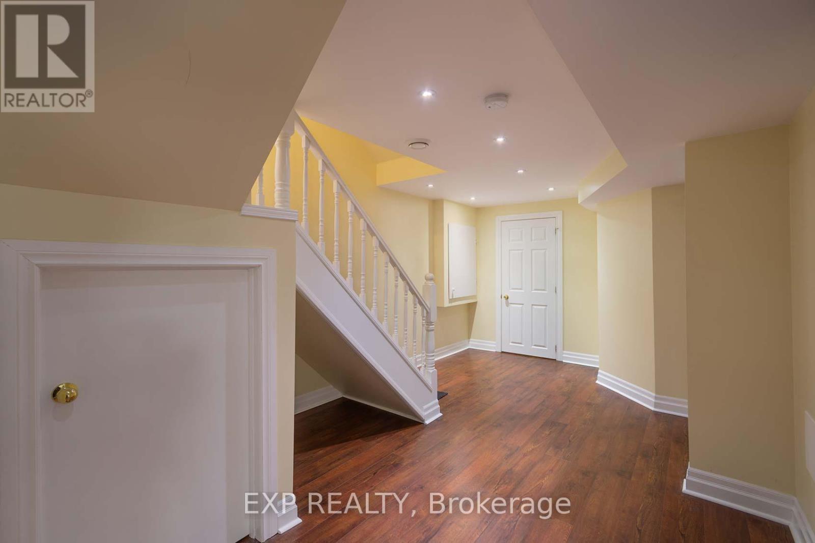 5869 Yachtsman Cross, Mississauga, Ontario  L5M 6P1 - Photo 27 - W12825794