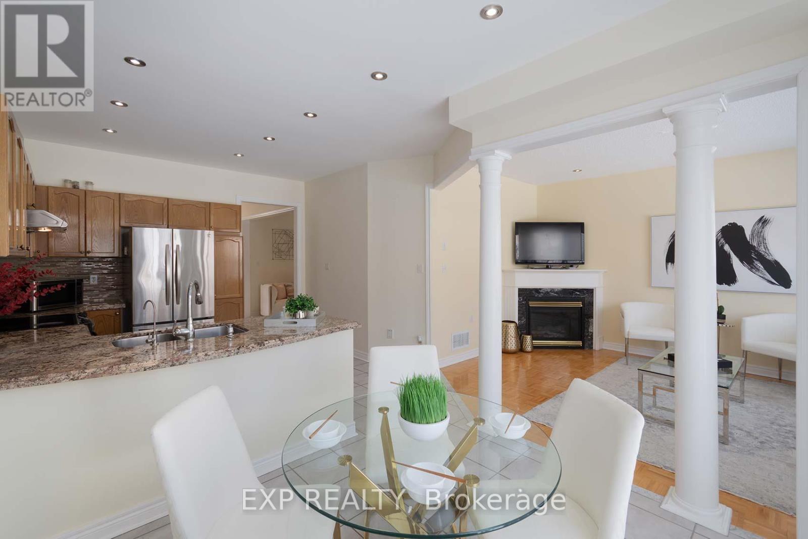 5869 Yachtsman Cross, Mississauga, Ontario  L5M 6P1 - Photo 7 - W12825794