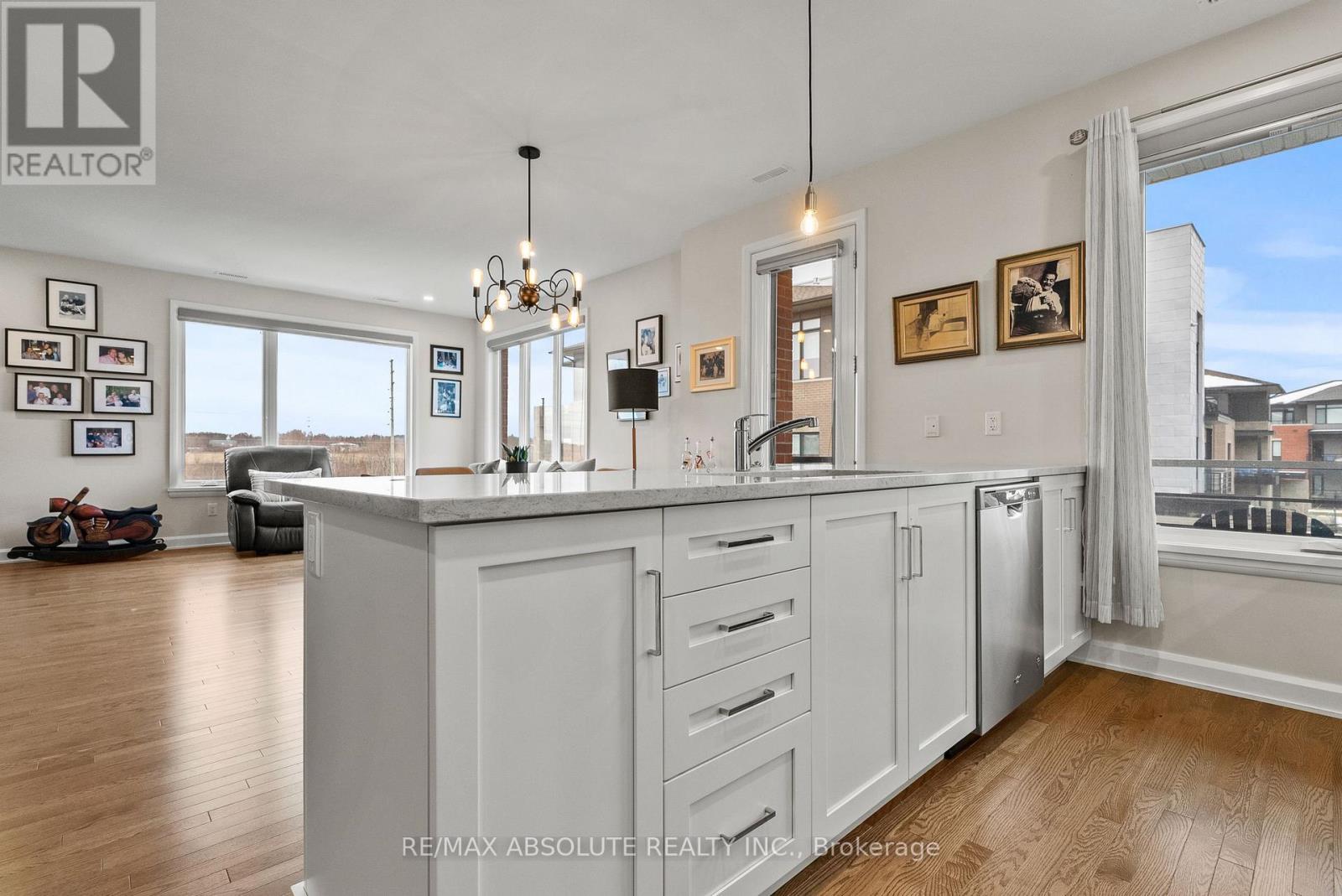 205 - 180 Boundstone Way, Ottawa, Ontario  K2T 0M9 - Photo 9 - X12825812