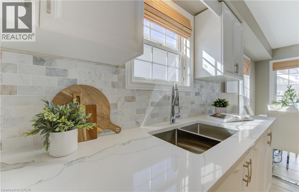 120 Wake Robin Drive, Kitchener, Ontario N2E 3L5 - Photo 11 - 40806167