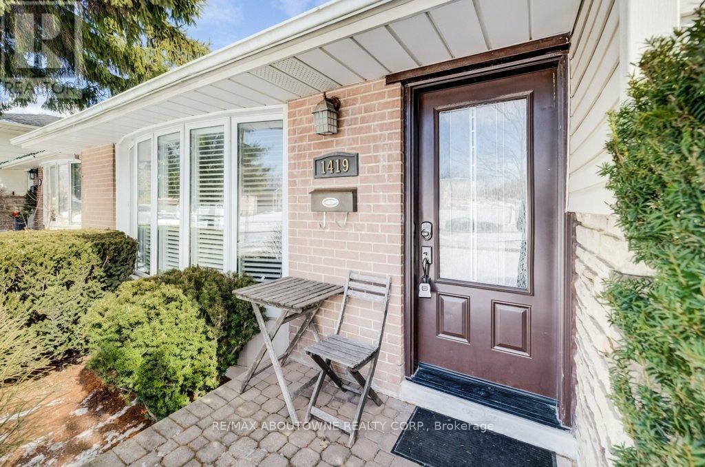 1419 Sandgate Crescent, Mississauga, Ontario  L5J 2E3 - Photo 28 - W12825810