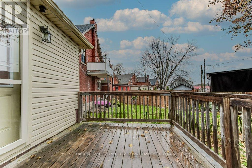 26 St. Leger Street, Kitchener, Ontario  N2H 4L9 - Photo 36 - X12825804